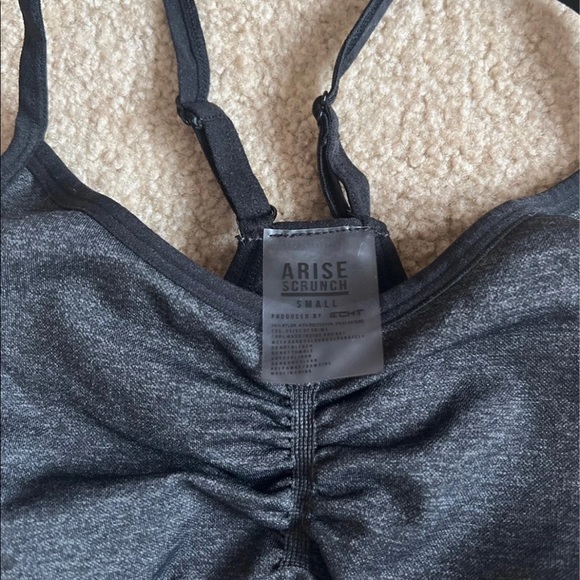 2 Etch Sports Bras - Picture 3 of 6